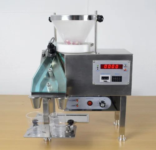 Tablet capsule counting machine